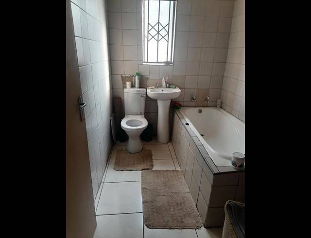 3 BEDROOM HOUSE FOR SALE IN PROTEA GLEN EXT